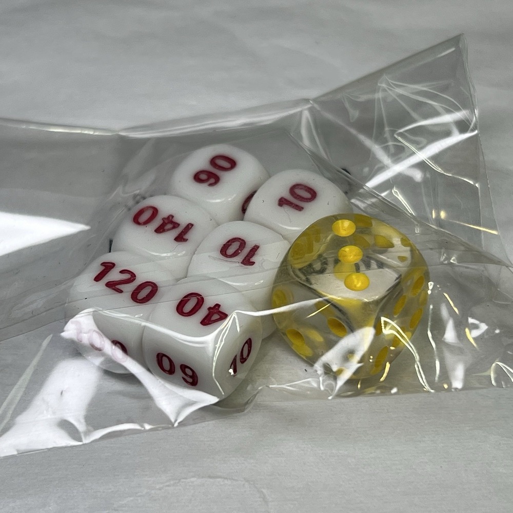 Dice‎ Set 7 Pieces White and Clear Yellow New